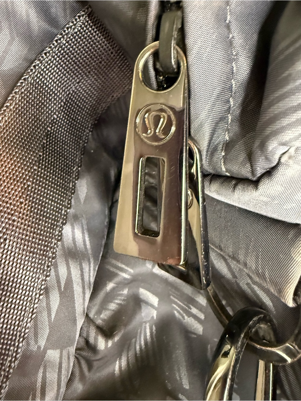 Lululemon Gym Bag - Picture 6 of 10